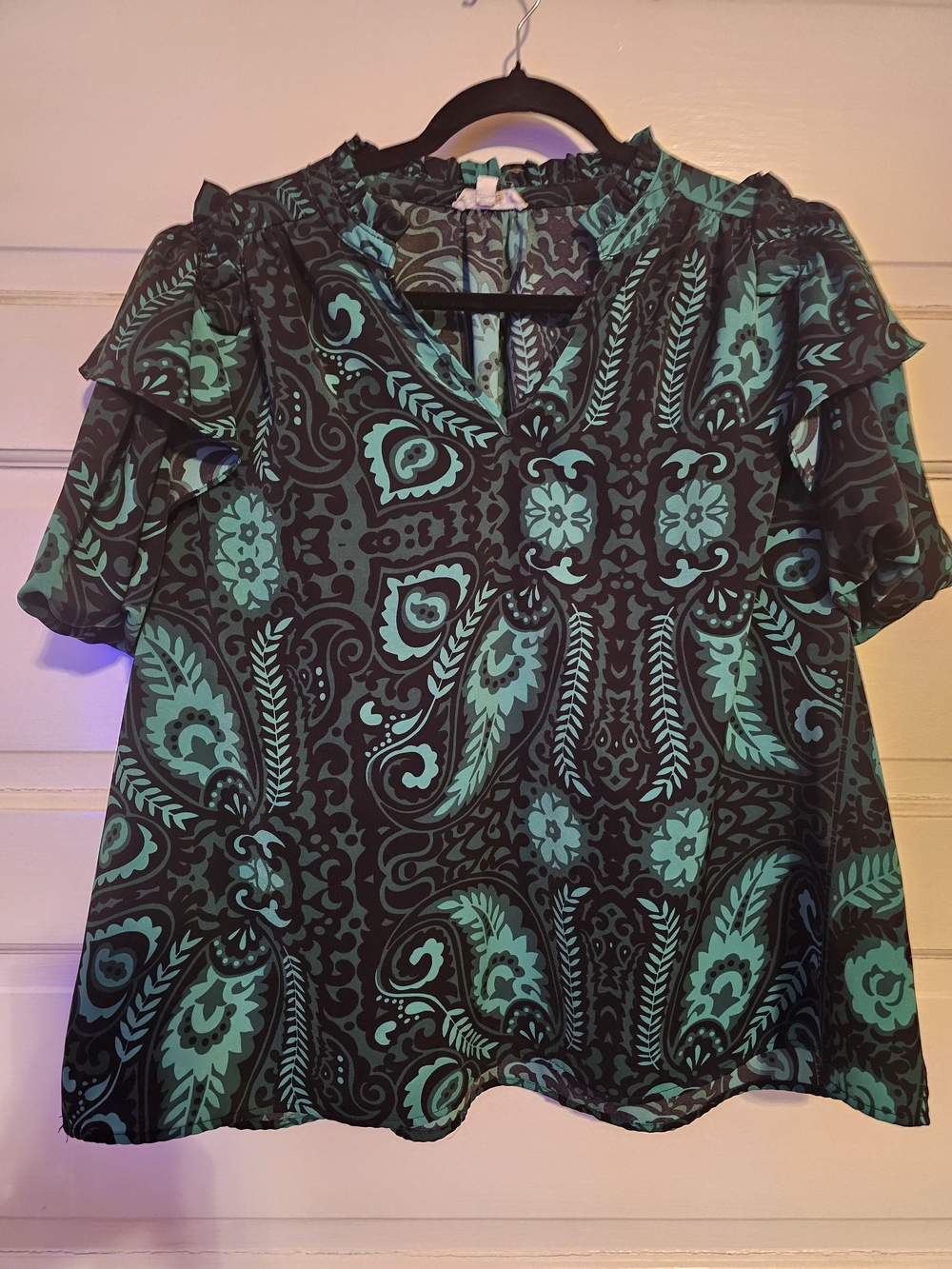 Women’s Teal Paisley Ruffle Short Sleeve Top